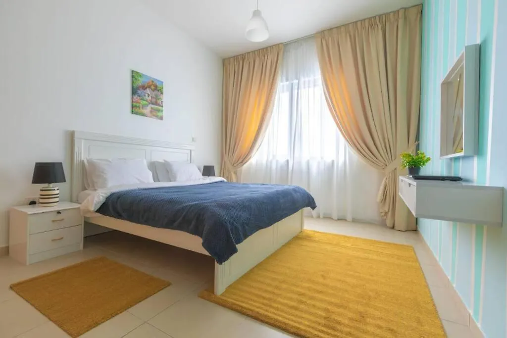 Huge 3 Bedroom Apartment Beach Front Абу-Даби ОАЭ